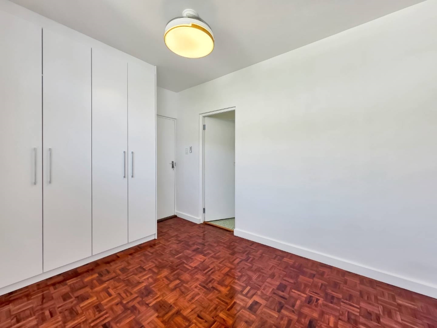 To Let 2 Bedroom Property for Rent in Green Point Western Cape